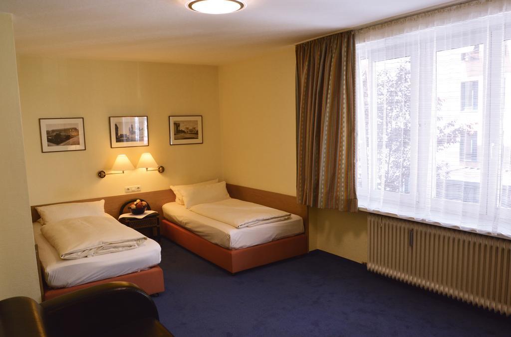 Hotel Lex Im Gartenhof Munich